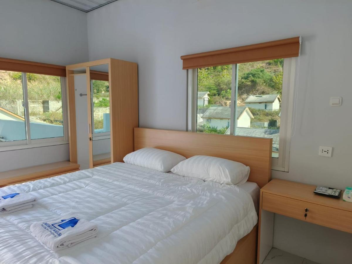 Отель Lombokhouse Mandalika Kuta  Экстерьер фото