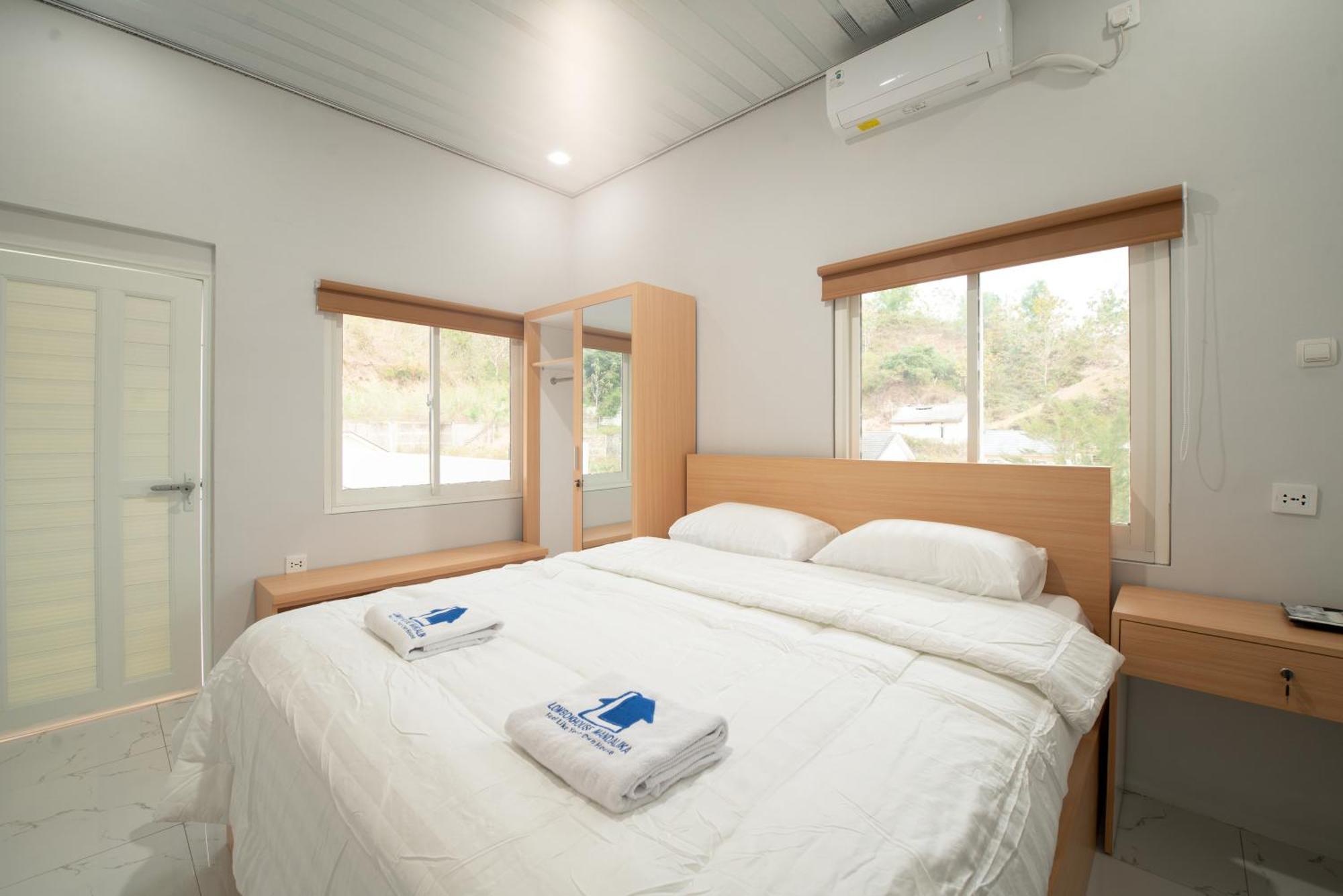 Отель Lombokhouse Mandalika Kuta  Экстерьер фото